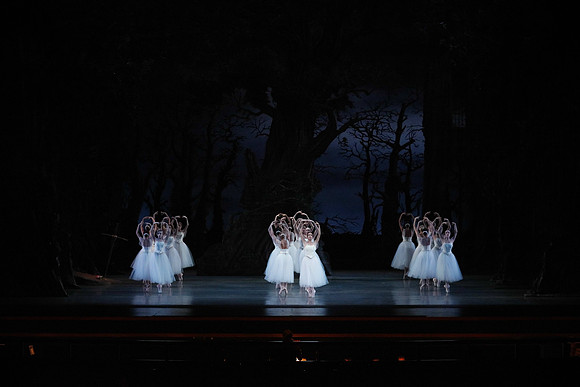 20161020_MCB_Giselle_Act1_DRSH_75A0281
