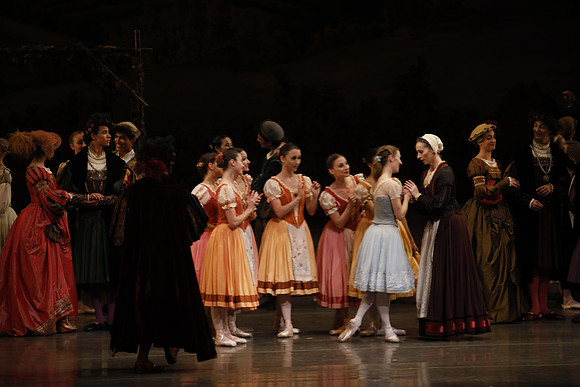 20161021_MCB_Giselle_Act1_Preformance_Arsht_73A0021