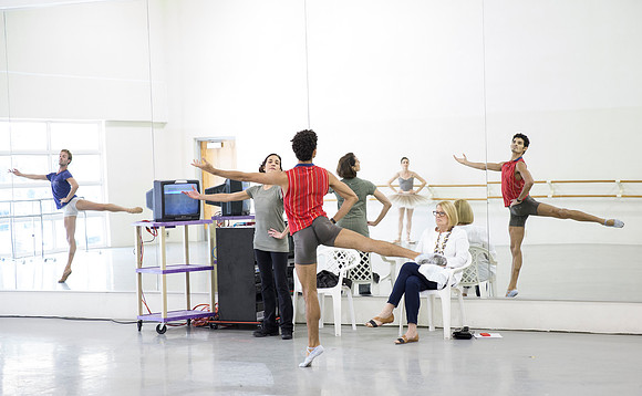 20150312_MCB_Raymonda_Variations_Studio_Lopez_9C7C6818