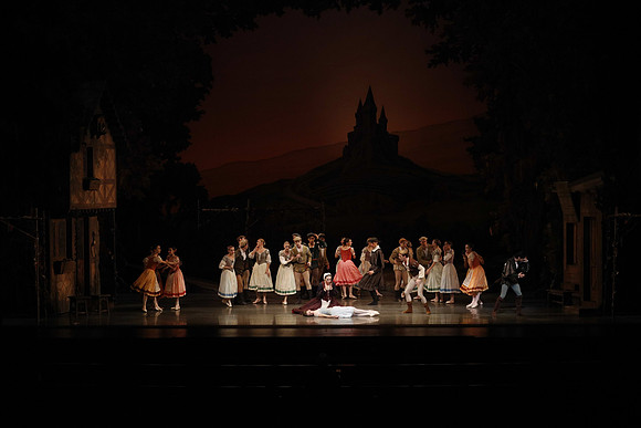20161020_MCB_Giselle_Act1_DRSH_75A0041