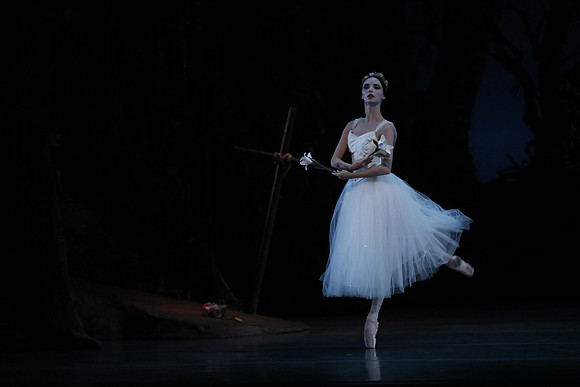 20161020_MCB_Giselle_Act2_DRDA_Arsht_73A6066