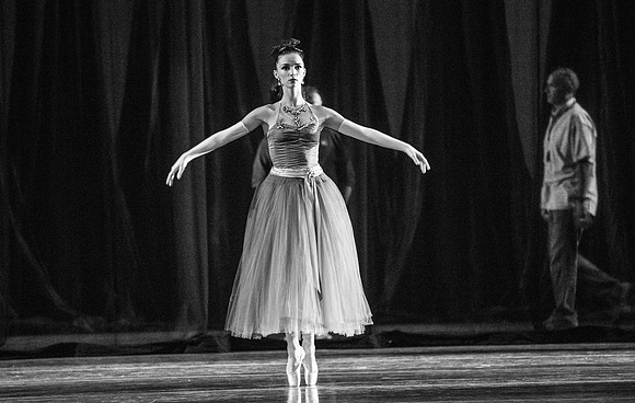 20180405_La Valse_Balanchine_Ravel__73A4118