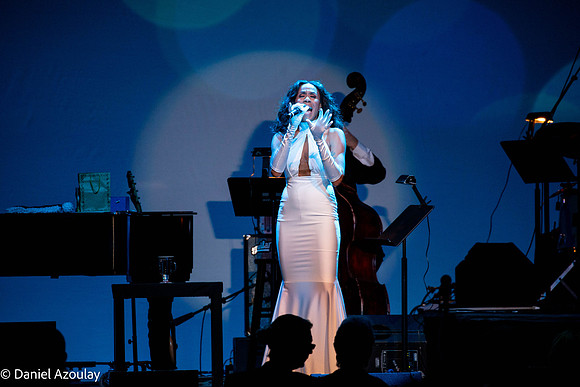 20201219_Deborah_Cox_9C7C3877