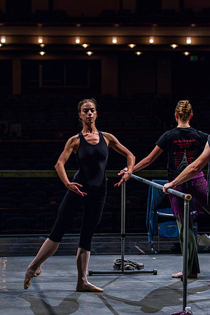20091019_8000_DG_MCB_ZIff_Theatre_warm-up_10202011_AL1B9783_Keyworded