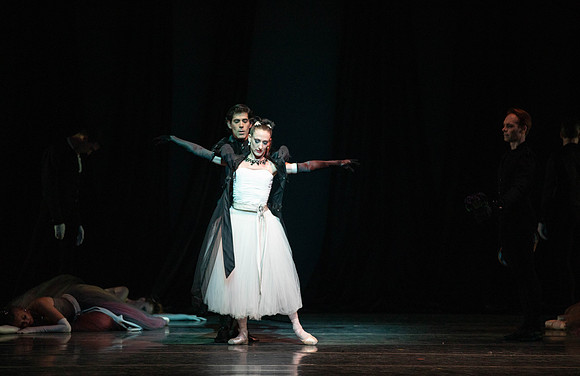 20180405_La Valse_Balanchine_Ravel__73A5381