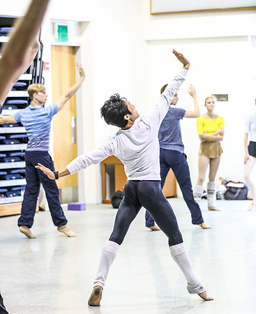 20150821_Year_of_The_Rabbit_Justin_Peck_Rehersal_075A4245