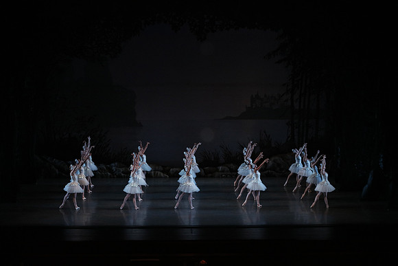 20151022_MCB_Swan_Lake_DR_WD_Arsht__75A6686