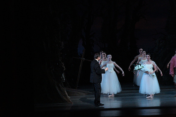 20161021_MCB_Giselle_Act2_Preformance_Arsht_9C7C0112