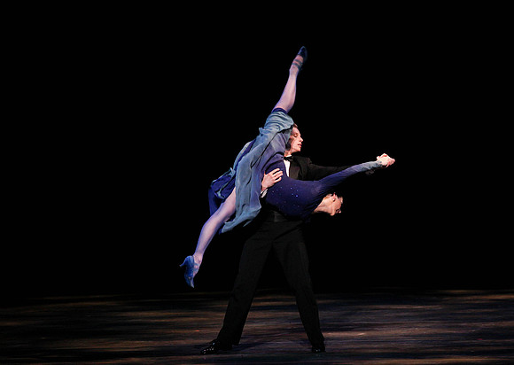 20150108_MCB_9_Sinatra_Dress_Hear_the_Dance_CG3P0481