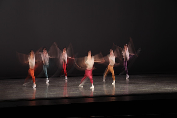 20170113_Glass_Motion_Blur_Samantha_PR_9C7C2280