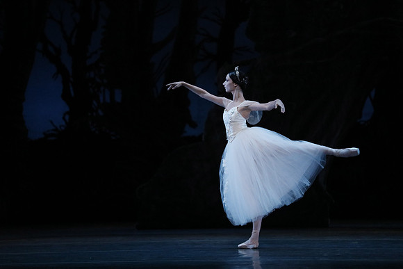 20161020_MCB_Giselle_Act2_DRDA_Arsht_73A5970