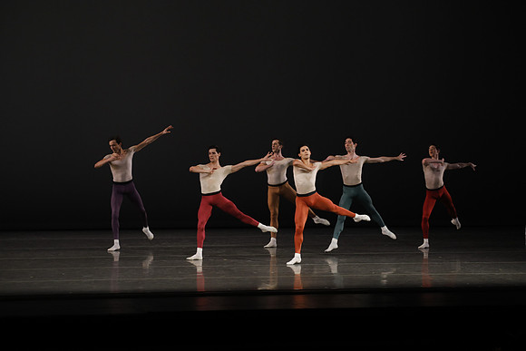 20170113_Glass_Pieces_Akhnaten_PR_MCB_Arsht_73A0801