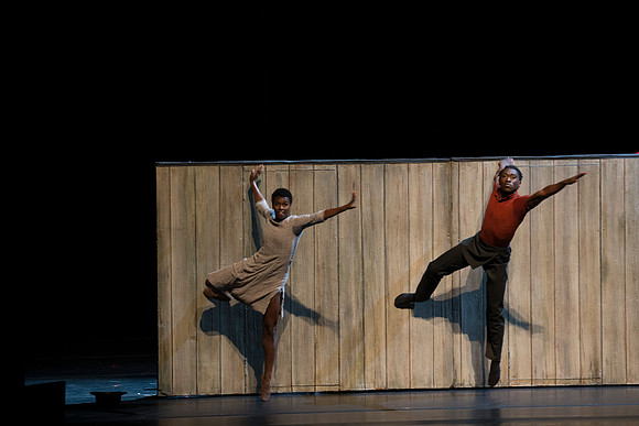 20170223_Alvin_Ailey_Walking_Mad_PR_Closeup_G3P1478