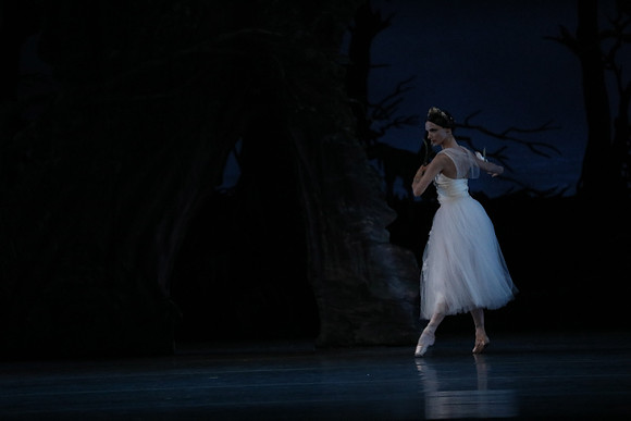 20161020_MCB_Giselle_Act2_DRDA_Arsht_73A6058