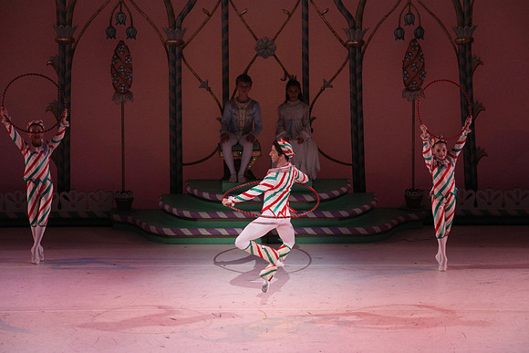 20141229_Nutcracker_WPB_Hoops_CG3P1391