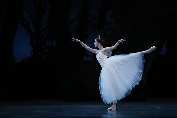 20161020_MCB_Giselle_Act2_DRDA_Arsht_73A5974
