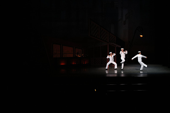 20151022_MCB_Fancy_Free_Warmup_Stage_Arsht_75A5290