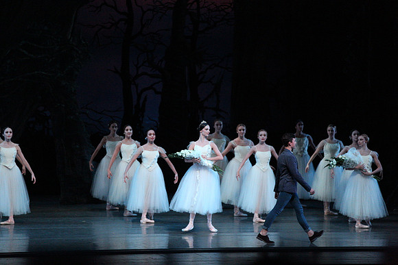 20161021_MCB_Giselle_Act2_Preformance_Arsht_9C7C0046