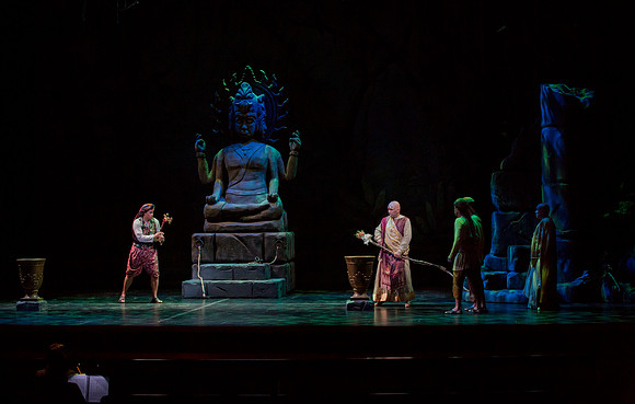 20150226_The_Pearl_Fisher_Act_39C7C3089