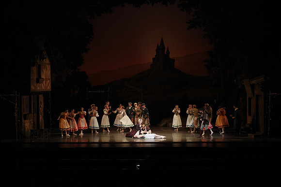 20161020_MCB_Giselle_Act1_DRSH_75A0035