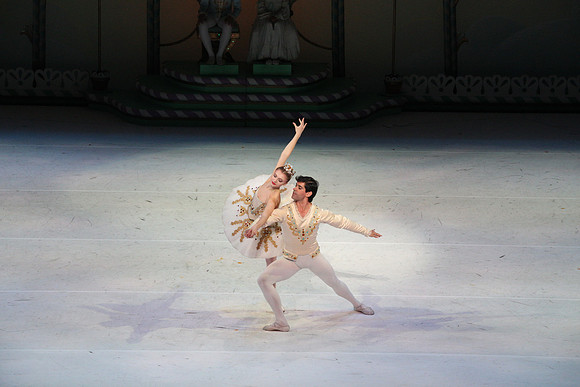 20141229_Nutcracker_WPB_PasDeDeux_CG3P2918