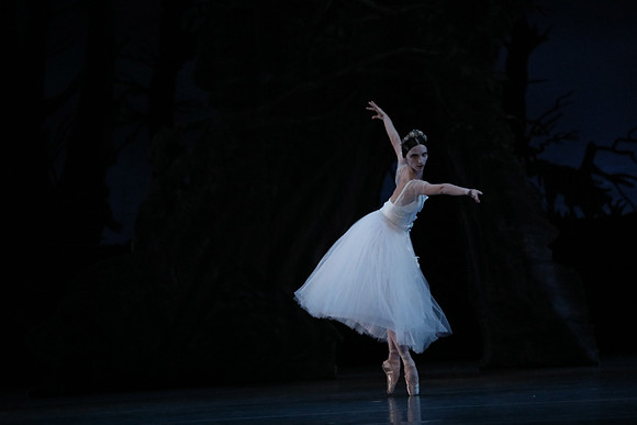 20161020_MCB_Giselle_Act2_DRDA_Arsht_73A6011