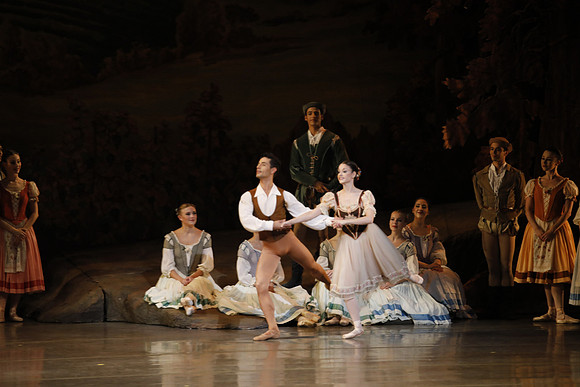 20161021_MCB_Giselle_Act1_Preformance_Arsht_73A0111