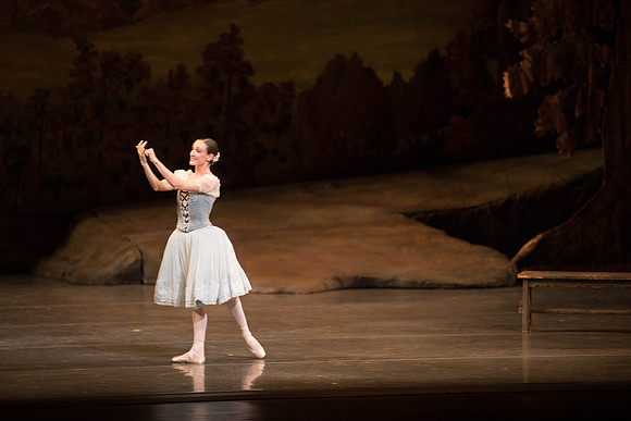 20161022_MCB_Giselle_Act1_2Cast_Tricia_Arsht_Arsht_73A5697