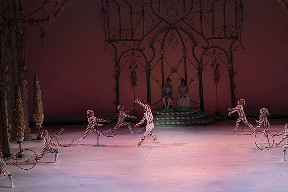 20141229_Nutcracker_WPB_Hoops_CG3P1350