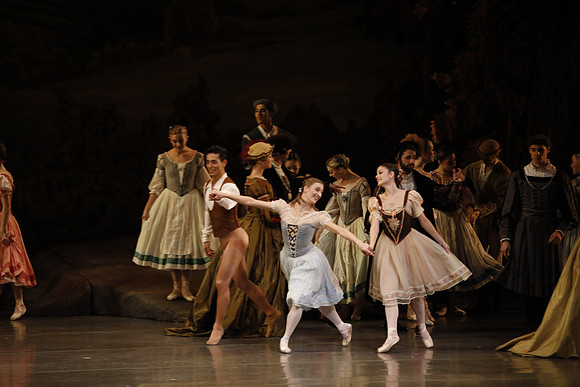 20161021_MCB_Giselle_Act1_Preformance_Arsht_73A0086