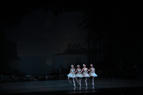 20151025_MCB_Swan_Lake_2Cast_Arsht_IMG_0060