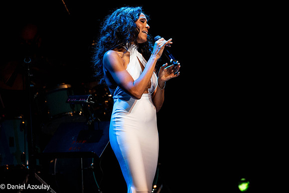 20201219_Deborah_Cox_9C7C4001