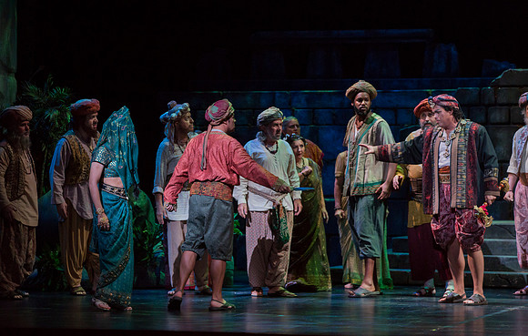 20150226_The_Pearl_Fisher_Act_39C7C2339