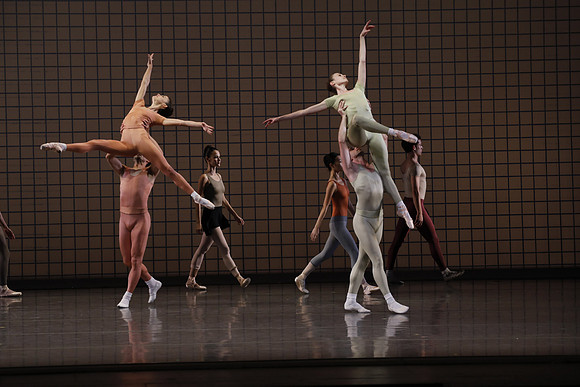 20170113_Glass_Pieces_no Makeup_DR_MCB_Arsht__73A0475