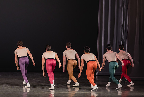 20170113_Glass_Pieces_Akhnaten_PR_MCB_Arsht_73A0759