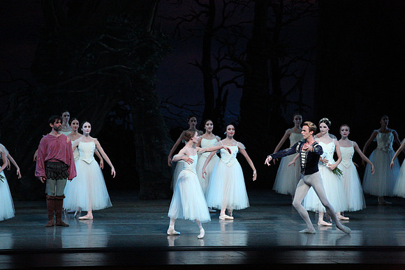20161021_MCB_Giselle_Act2_Preformance_Arsht_9C7C0062