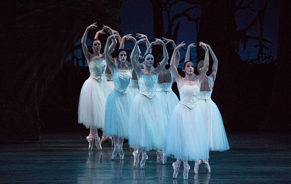 20161022_MCB_Giselle_Act2_2Cast_Tricia_Arsht_73A0098