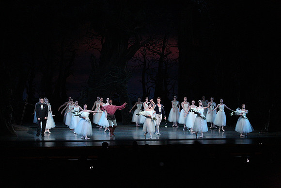 20161021_MCB_Giselle_Act2_Preformance_Arsht_9C7C0116