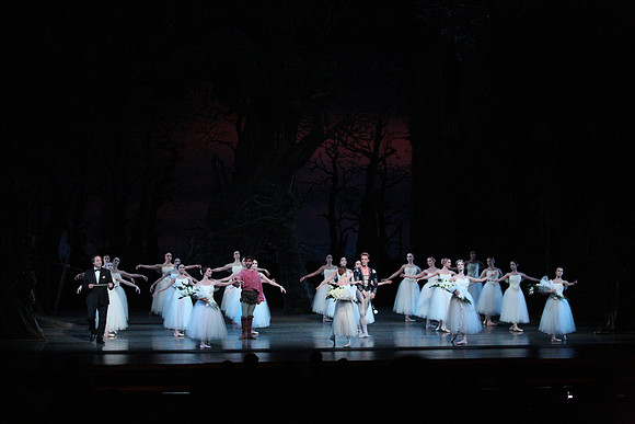 20161021_MCB_Giselle_Act2_Preformance_Arsht_9C7C0123