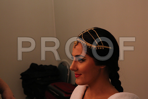 20150226_The_Pearl_Fisher_Backstage_Makeup_9C7C0474