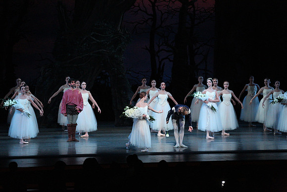 20161021_MCB_Giselle_Act2_Preformance_Arsht_9C7C0141