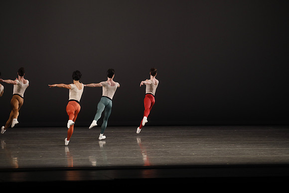 20170113_Glass_Pieces_Akhnaten_PR_MCB_Arsht_73A0794