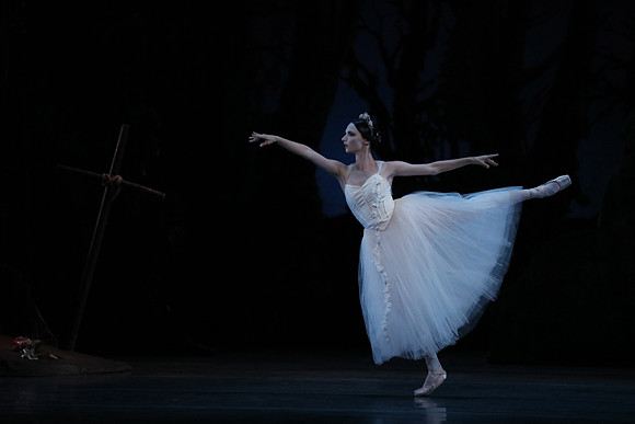 20161020_MCB_Giselle_Act2_DRDA_Arsht_73A6028