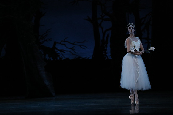 20161020_MCB_Giselle_Act2_DRDA_Arsht_73A6081