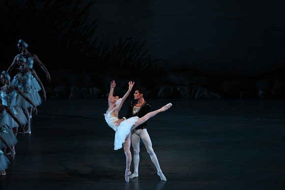 20151114_Swan_Lake_George_Balanchine_Kravis_IMG_6818