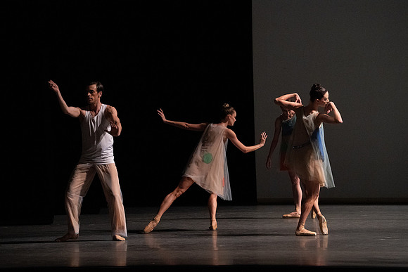 20250327_Picture_at_an_Exhibition_DSC7373