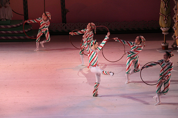 20141229_Nutcracker_WPB_Hoops_CG3P1409