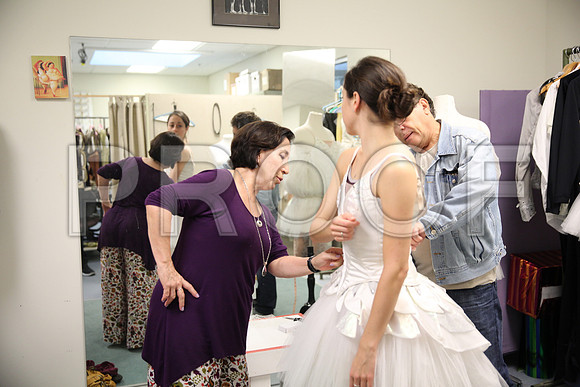 20150901_Fitting_Swan_Lake_Wardrobe_IMG_6314