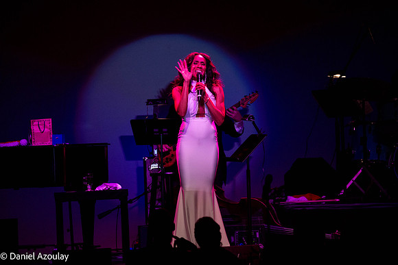 20201219_Deborah_Cox_9C7C4127