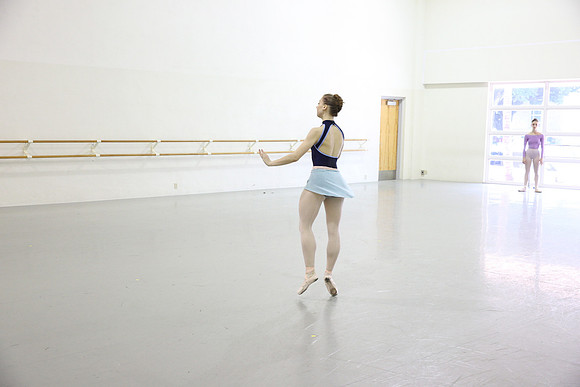 20150312_MCB_Raymonda_Variations_Studio_Lopez_Roma_9C7C7260